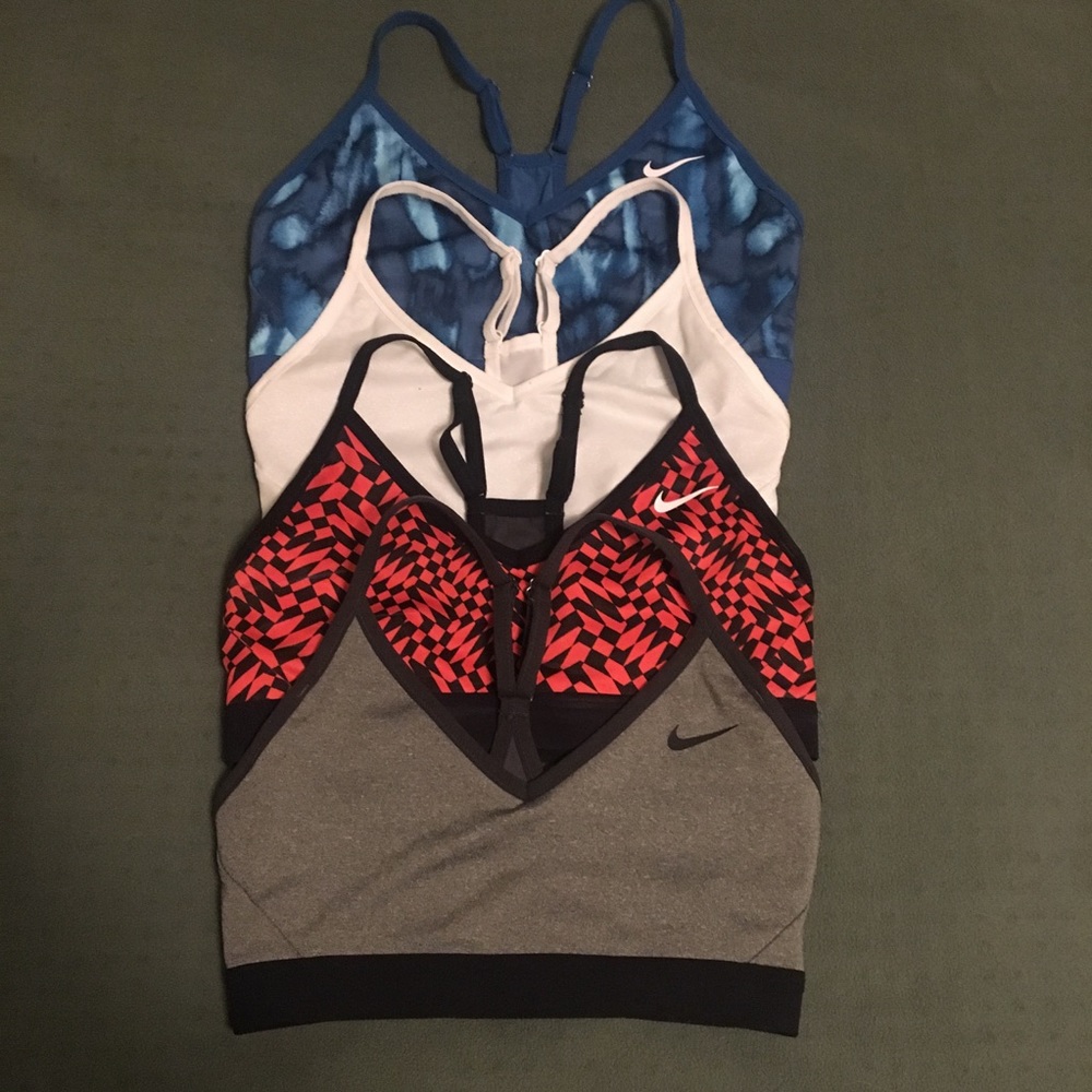 Like new, Nike Indy sports bras, small